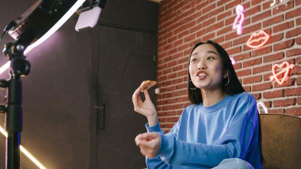 Asian foodie creator